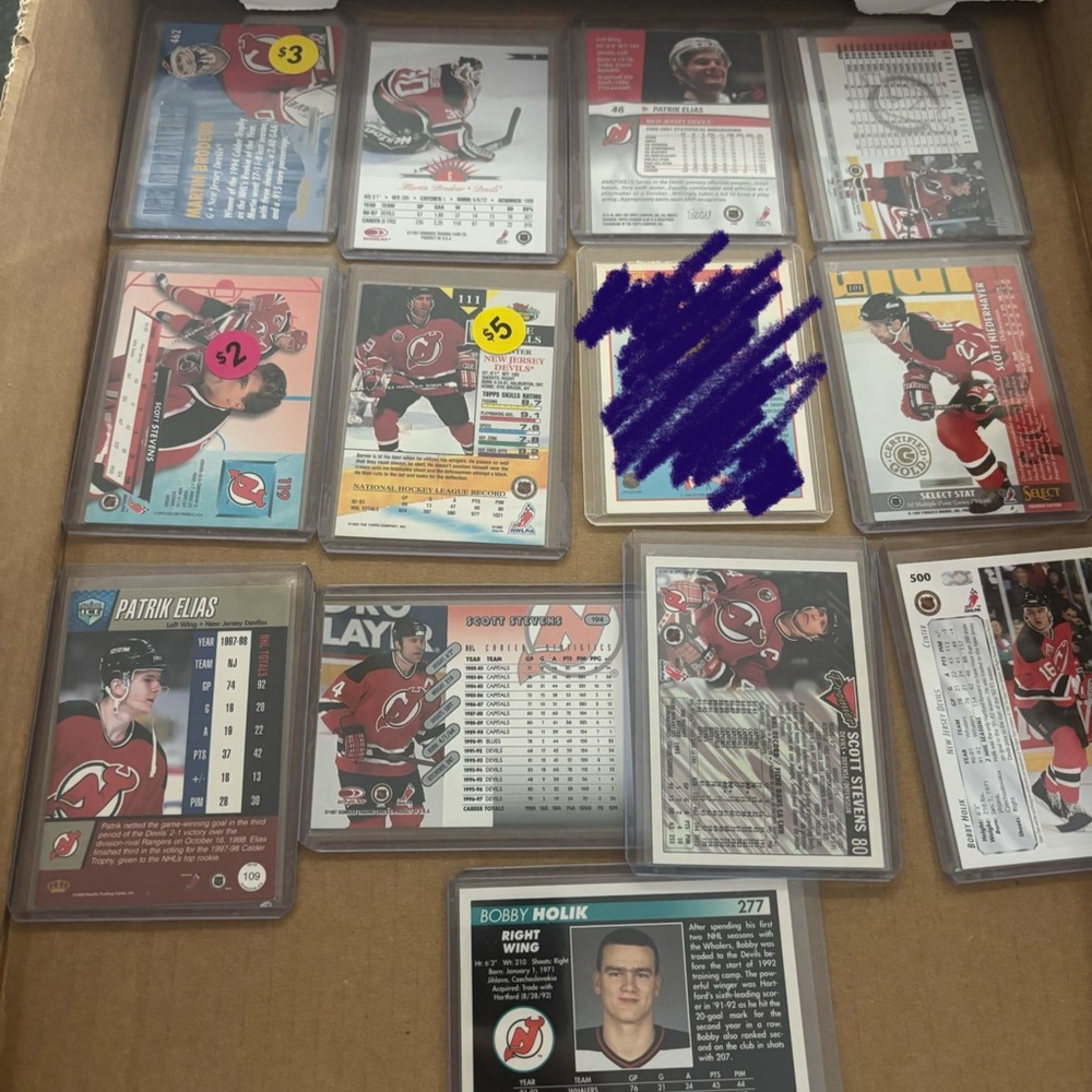 Lot of 12 New Jersey Devils Hockey Cards